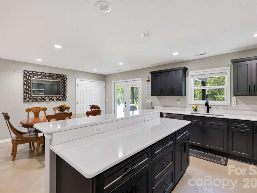 4807 Stratford Lane, Denver, NC 28037.  MLS# CAR4416446, YatesRealty ID 45764. 