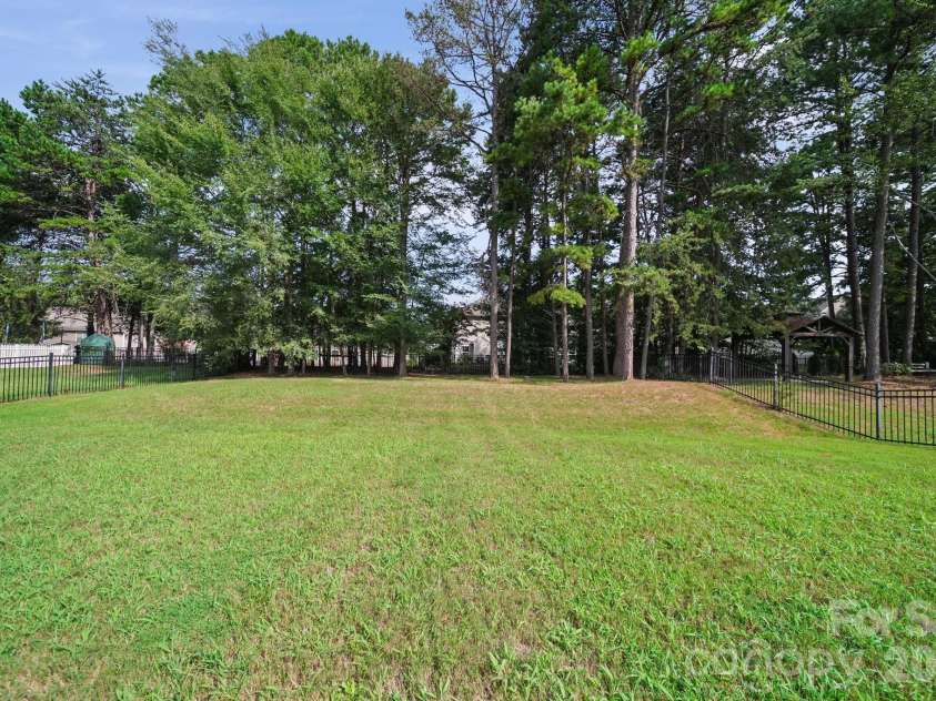 417 Stowe Road, Belmont, NC 28012.  MLS# CAR4414659, YatesRealty ID 45766. 