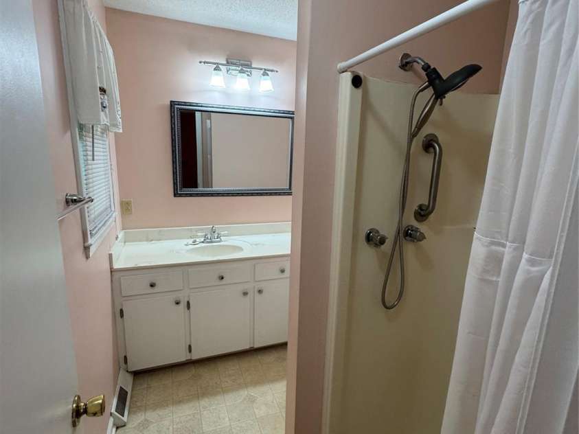 804 Lauras Lane, Albemarle, NC 28001.  MLS# CAR4416908, YatesRealty ID 45768. 