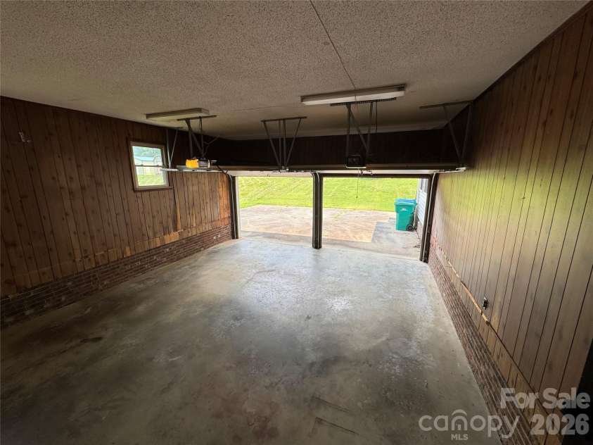 804 Lauras Lane, Albemarle, NC 28001.  MLS# CAR4416908, YatesRealty ID 45768. 