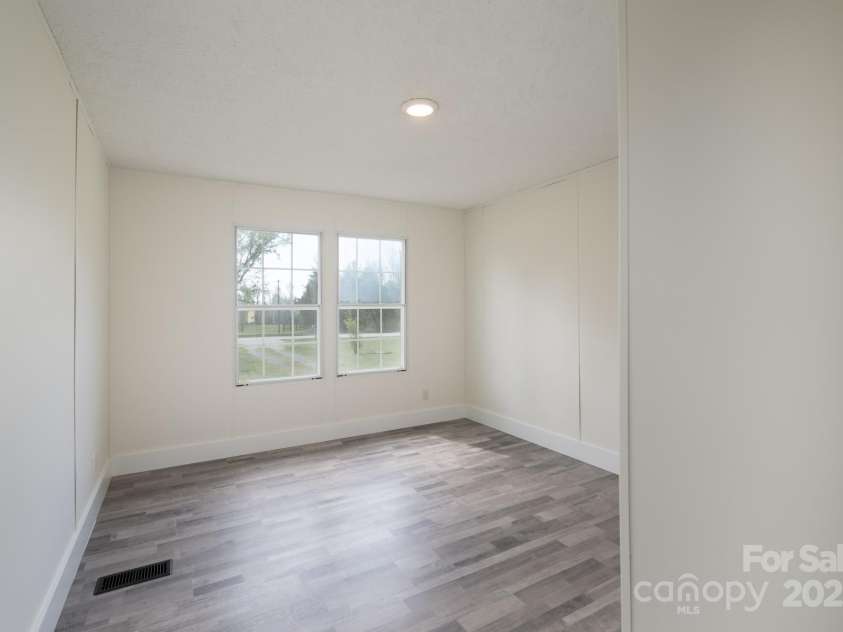 574 Pamela Road, York, SC 29745.  MLS# CAR4240157, YatesRealty ID 4577. Bedroom 3