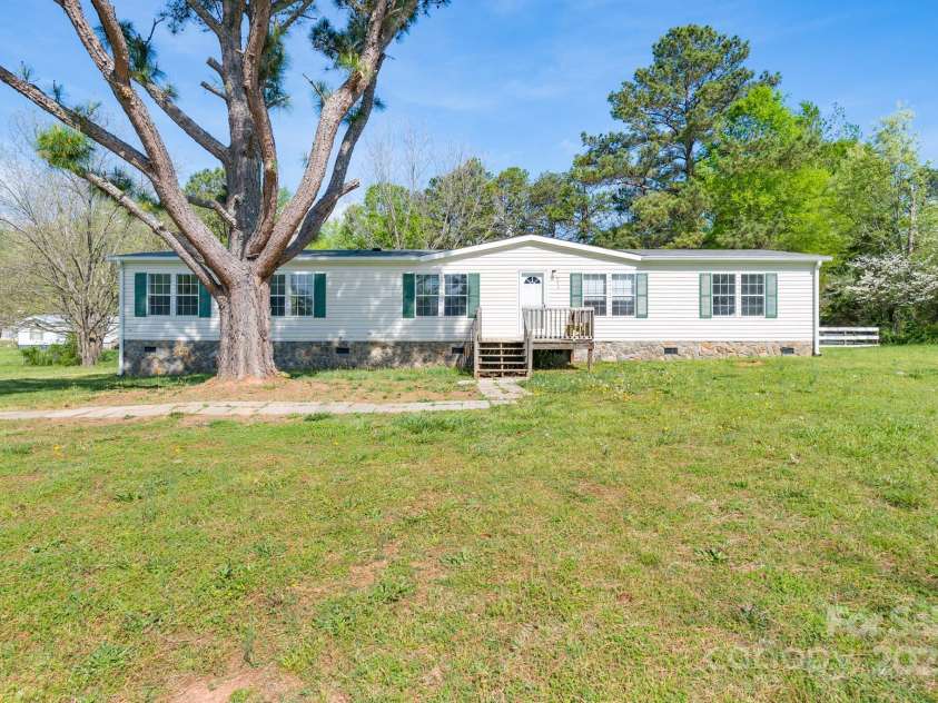 574 Pamela Road, York, SC 29745.  MLS# CAR4240157, YatesRealty ID 4577. Front of Home