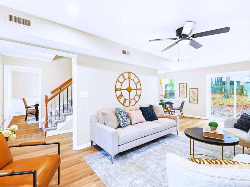 8201 Meadowdale Lane, Charlotte, NC 28227.  MLS# CAR4345620, YatesRealty ID 4577. 