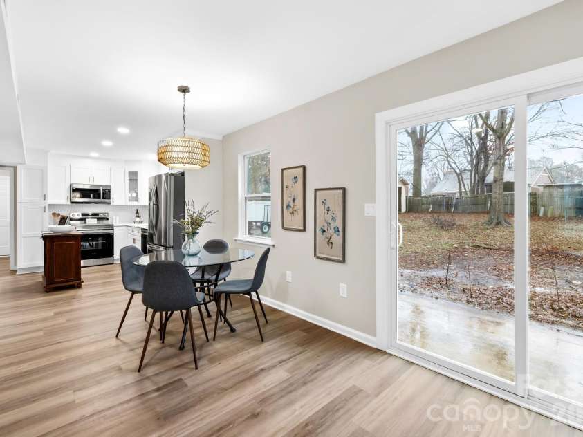 8201 Meadowdale Lane, Charlotte, NC 28227.  MLS# CAR4345620, YatesRealty ID 4577. 