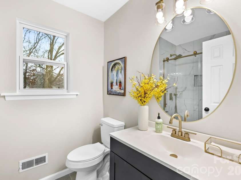 8201 Meadowdale Lane, Charlotte, NC 28227.  MLS# CAR4345620, YatesRealty ID 4577. Primary Bath