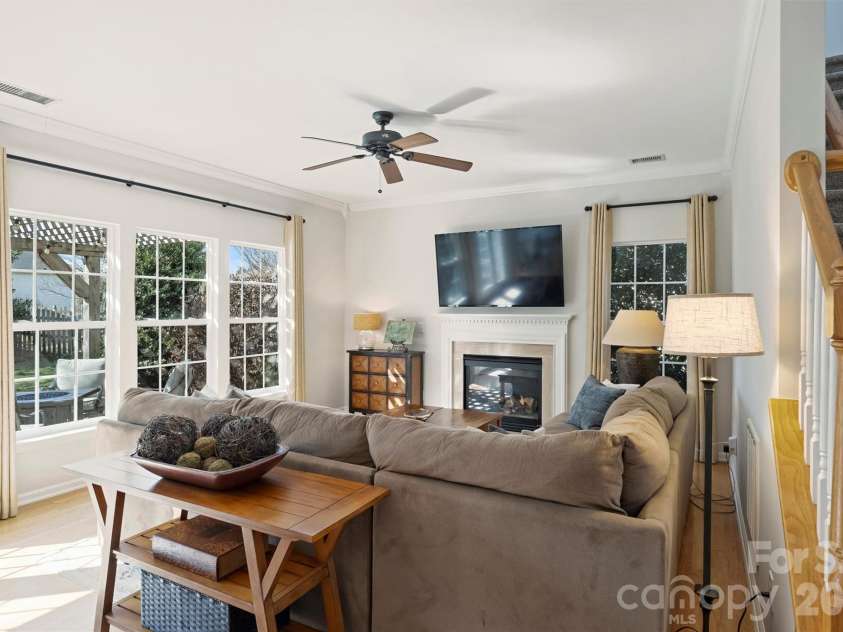 9528 Autumn Applause Drive, Charlotte, NC 28277.  MLS# CAR4340499, YatesRealty ID 4577. 