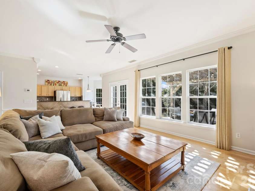 9528 Autumn Applause Drive, Charlotte, NC 28277.  MLS# CAR4340499, YatesRealty ID 4577. 