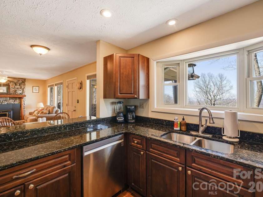 170 Lucas Lane, Mars Hill, NC 28754.  MLS# CAR4416538, YatesRealty ID 45770. 
