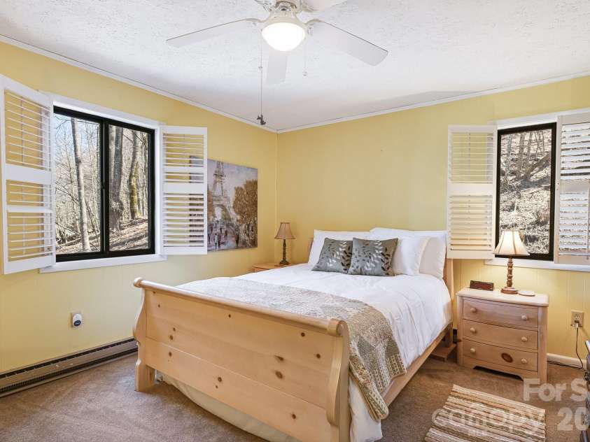 170 Lucas Lane, Mars Hill, NC 28754.  MLS# CAR4416538, YatesRealty ID 45770. 