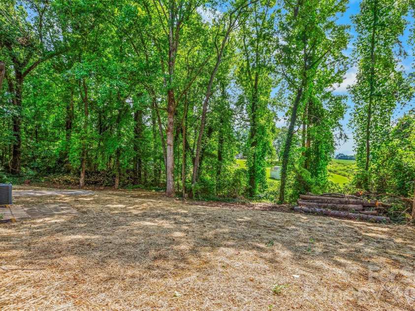 248 Harriet Lane, Statesville, NC 28625.  MLS# CAR4416596, YatesRealty ID 45772. 