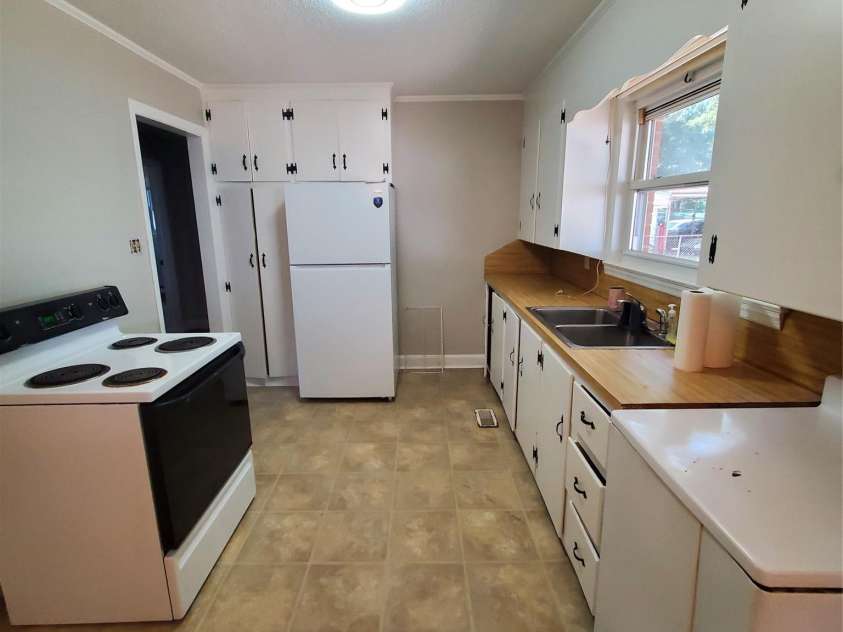 203 Dry Dock Loop, Mooresville, NC 28115.  MLS# CAR4416648, YatesRealty ID 45775. Kitchen