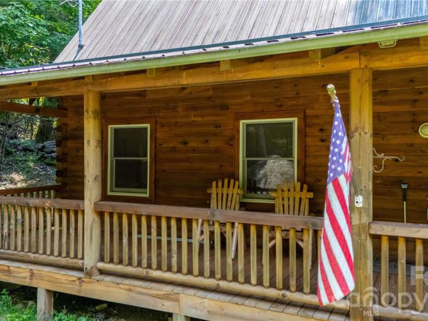 400 Amber Drive, Bakersville, NC 28075.  MLS# CAR4413405, YatesRealty ID 45778. 