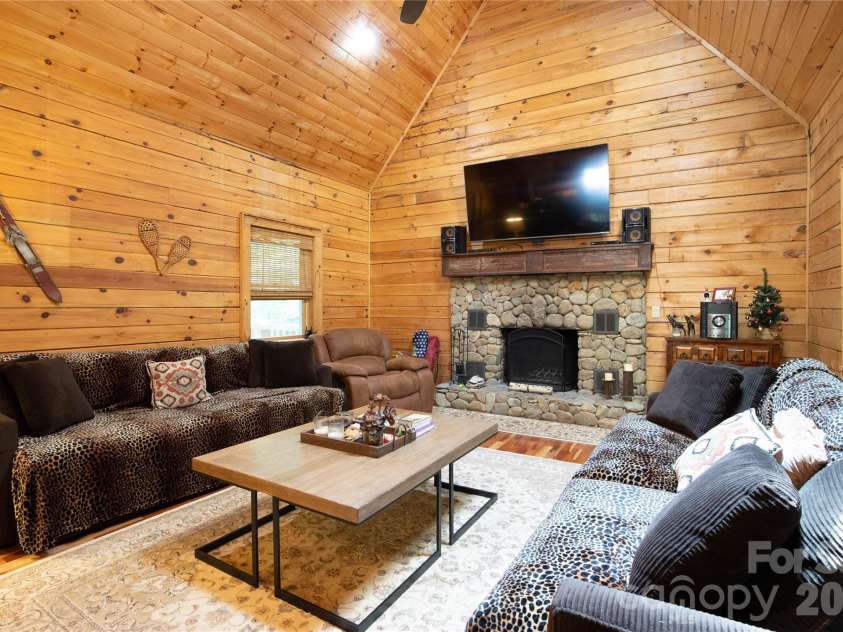 400 Amber Drive, Bakersville, NC 28075.  MLS# CAR4413405, YatesRealty ID 45778. 