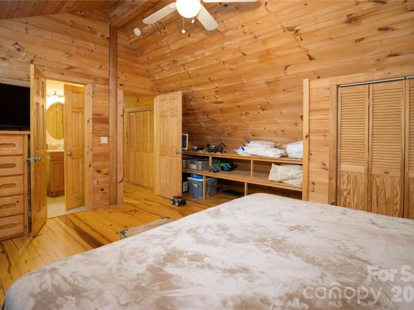 400 Amber Drive, Bakersville, NC 28075.  MLS# CAR4413405, YatesRealty ID 45778. 