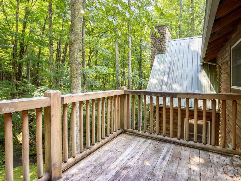 400 Amber Drive, Bakersville, NC 28075.  MLS# CAR4413405, YatesRealty ID 45778. 