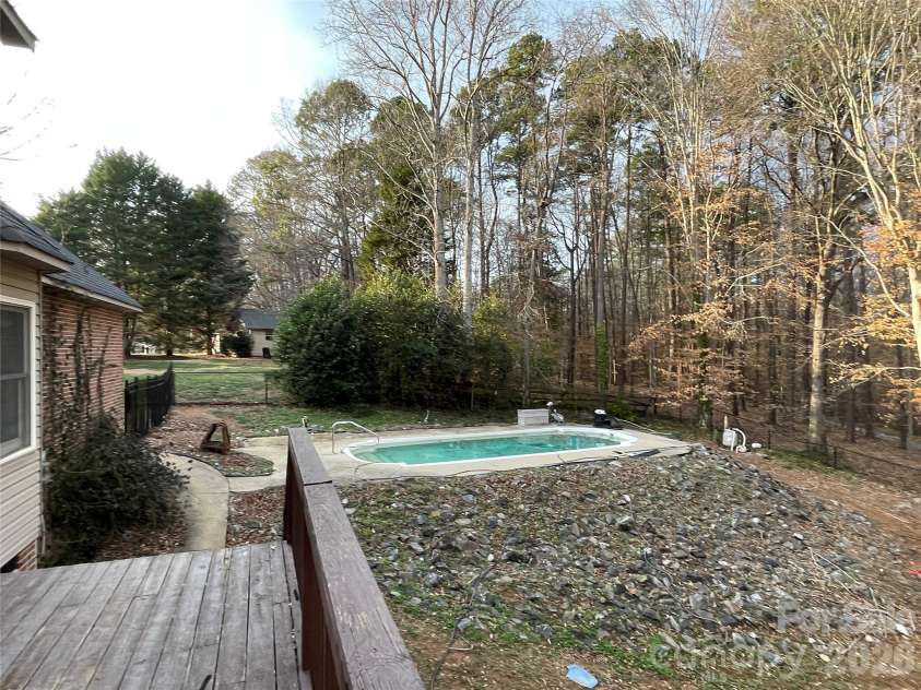138 Walking Horse Run, Stanley, NC 28164.  MLS# CAR4345885, YatesRealty ID 4578. 