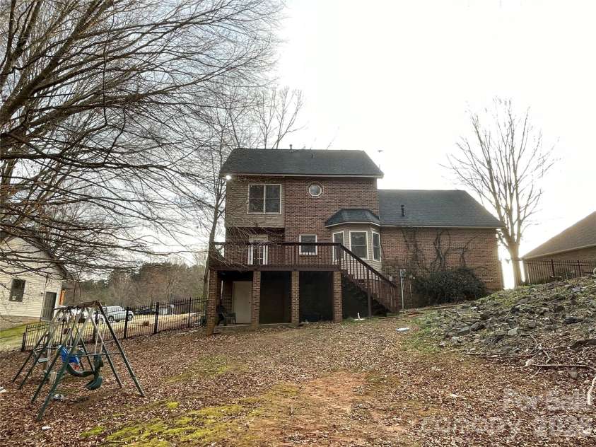 138 Walking Horse Run, Stanley, NC 28164.  MLS# CAR4345885, YatesRealty ID 4578. 