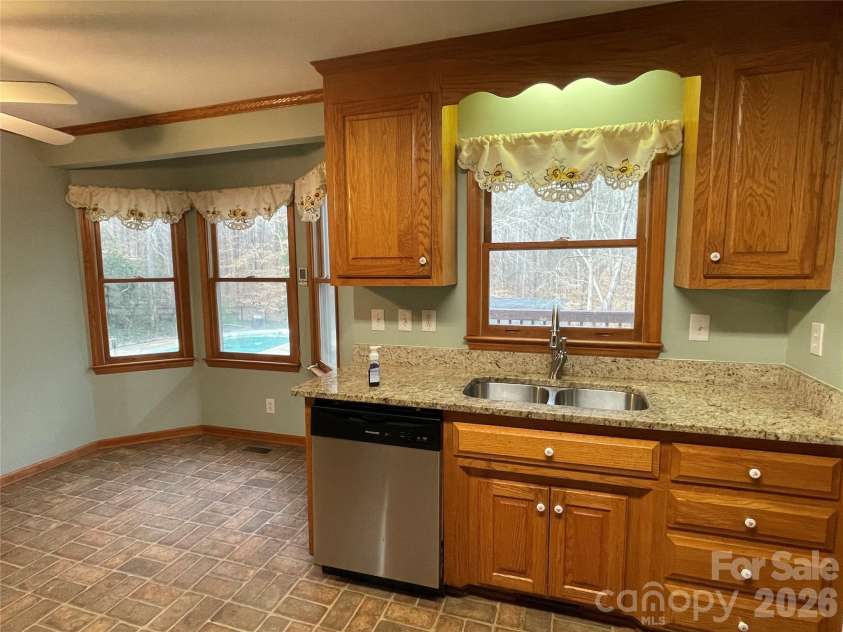 138 Walking Horse Run, Stanley, NC 28164.  MLS# CAR4345885, YatesRealty ID 4578. 