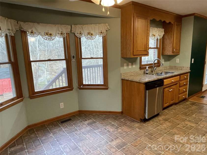 138 Walking Horse Run, Stanley, NC 28164.  MLS# CAR4345885, YatesRealty ID 4578. 
