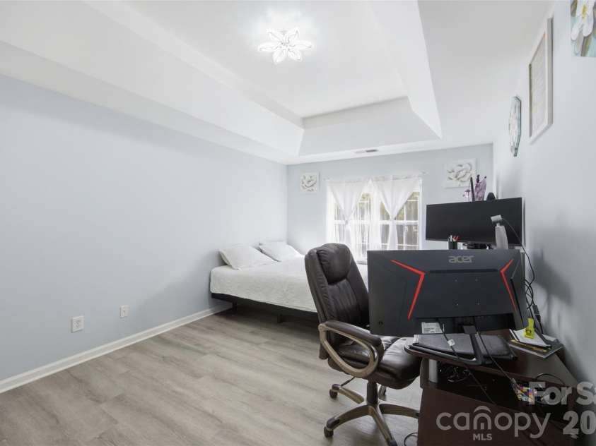 7204 Hidden Creek Drive, Charlotte, NC 28214.  MLS# CAR4416721, YatesRealty ID 45780. 