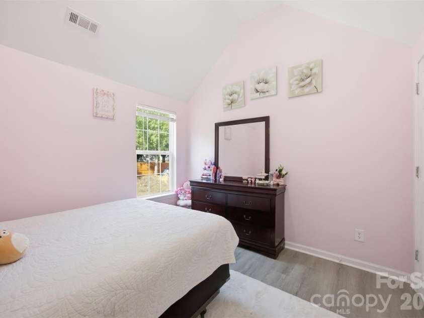 7204 Hidden Creek Drive, Charlotte, NC 28214.  MLS# CAR4416721, YatesRealty ID 45780. 