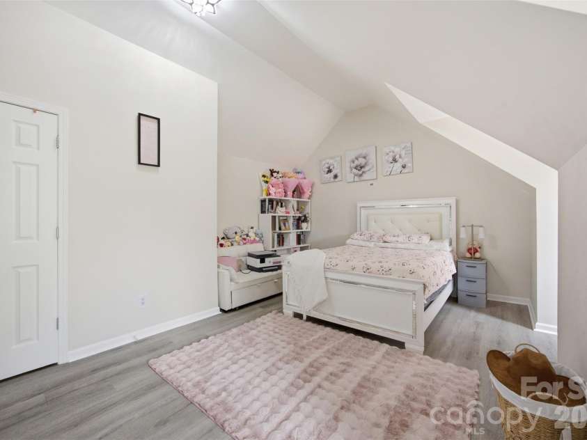 7204 Hidden Creek Drive, Charlotte, NC 28214.  MLS# CAR4416721, YatesRealty ID 45780. 