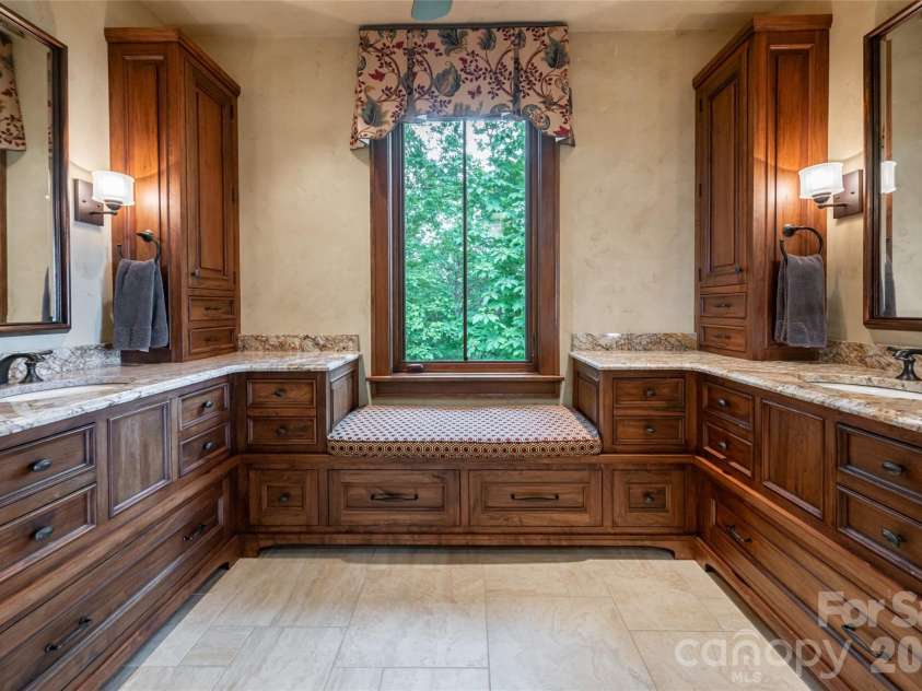 383 Eagle Ridge Road, Zirconia, NC 28790.  MLS# CAR4414334, YatesRealty ID 45781. Primary Bathroom