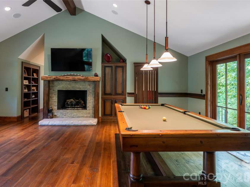 383 Eagle Ridge Road, Zirconia, NC 28790.  MLS# CAR4414334, YatesRealty ID 45781. Upper Level Recreation Room