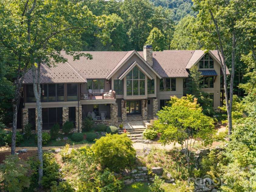 383 Eagle Ridge Road, Zirconia, NC 28790.  MLS# CAR4414334, YatesRealty ID 45781. Welcome to Eagle Ridge Lodge