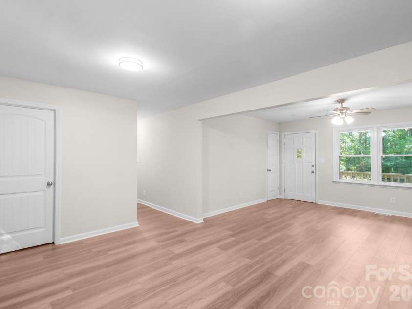 2177 Thornwell Road, Lancaster, SC 29720.  MLS# CAR4392268, YatesRealty ID 45783. 