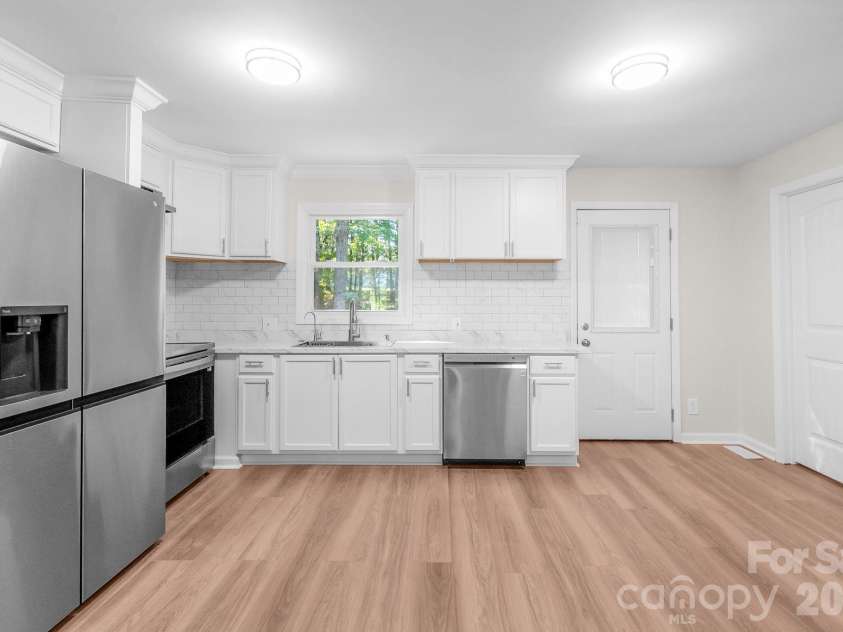 2177 Thornwell Road, Lancaster, SC 29720.  MLS# CAR4392268, YatesRealty ID 45783. 