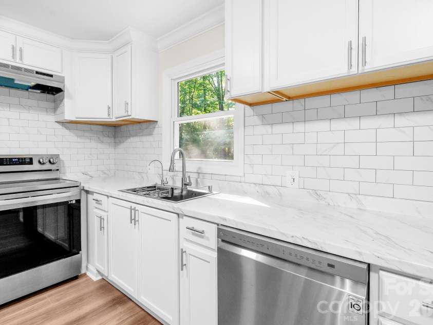 2177 Thornwell Road, Lancaster, SC 29720.  MLS# CAR4392268, YatesRealty ID 45783. 