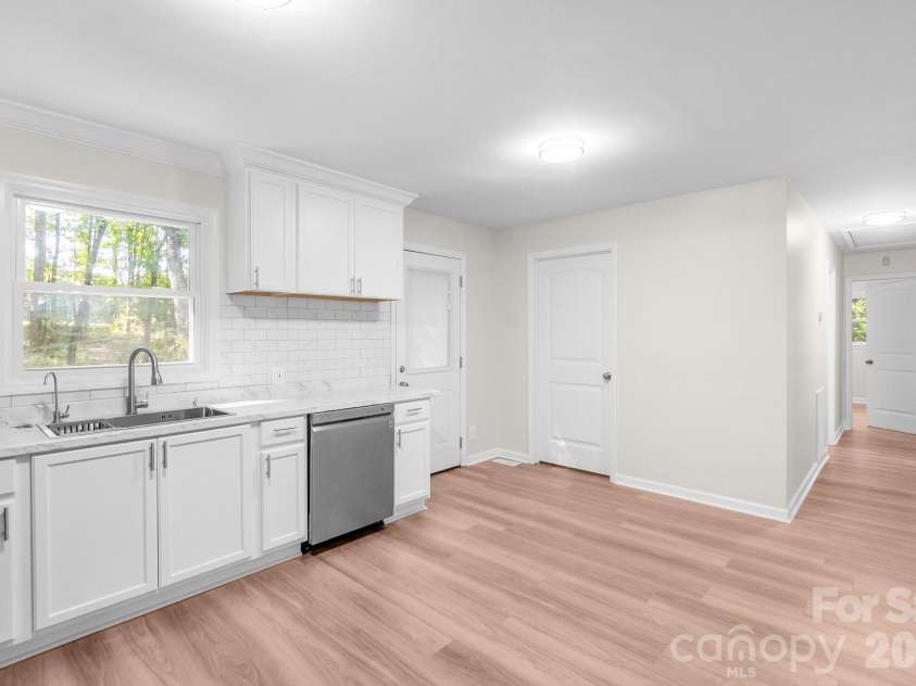 2177 Thornwell Road, Lancaster, SC 29720.  MLS# CAR4392268, YatesRealty ID 45783. 