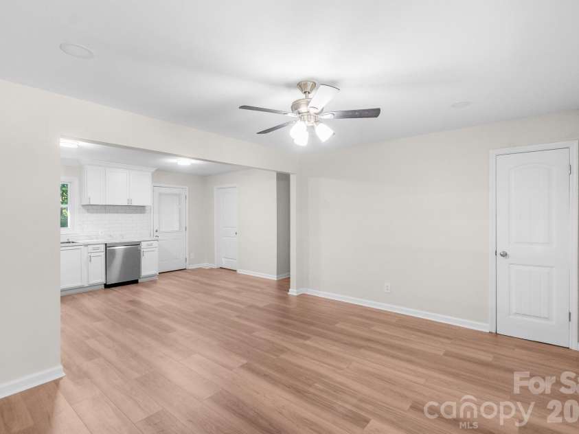 2177 Thornwell Road, Lancaster, SC 29720.  MLS# CAR4392268, YatesRealty ID 45783. 