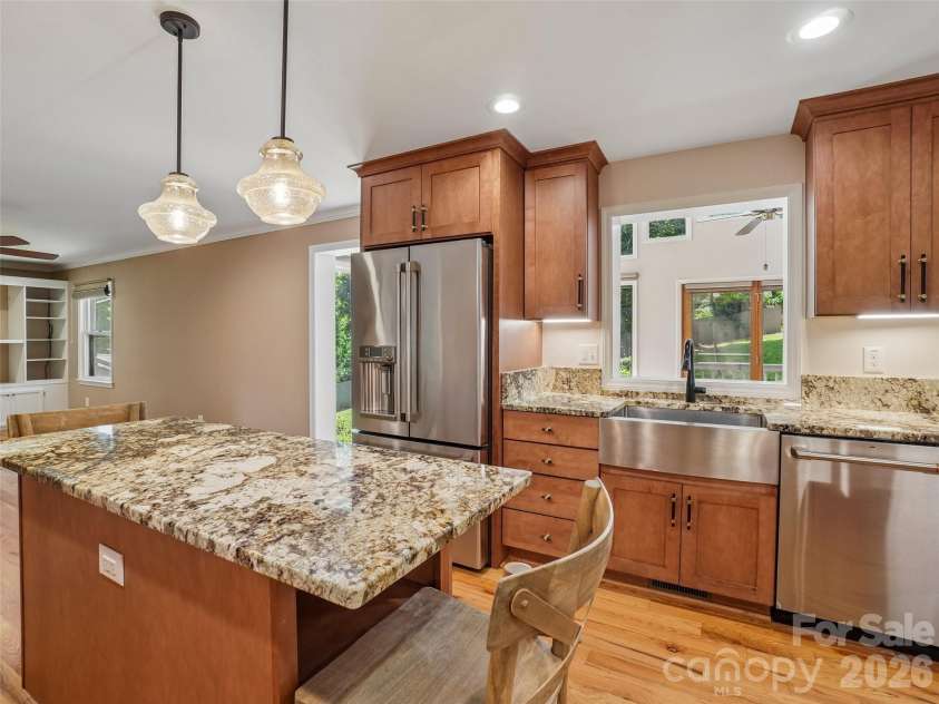 11 Ridgewood Avenue, Weaverville, NC 28787.  MLS# CAR4413198, YatesRealty ID 45785. 