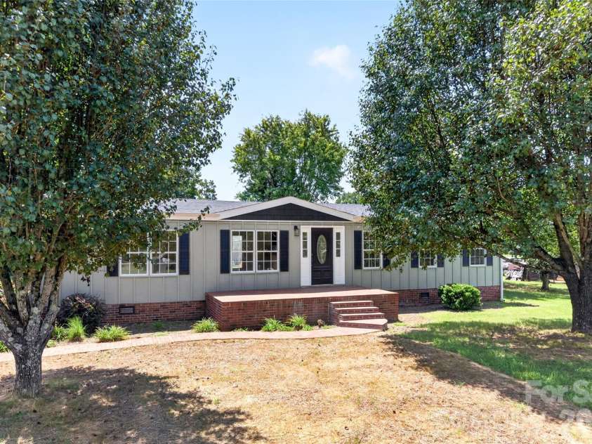 3312 Amity Hill Road, Statesville, NC 28677.  MLS# CAR4416906, YatesRealty ID 45786. 