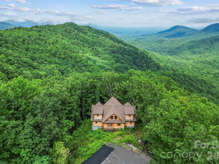 266 Potomac Falls Drive, Black Mountain, NC 28711.  MLS# CAR4404830, YatesRealty ID 45789. 