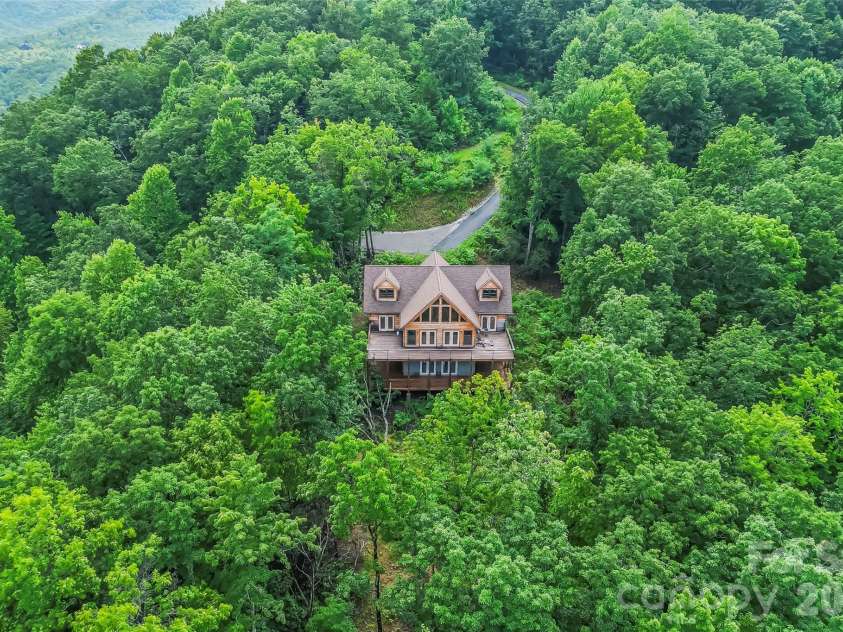 266 Potomac Falls Drive, Black Mountain, NC 28711.  MLS# CAR4404830, YatesRealty ID 45789. 