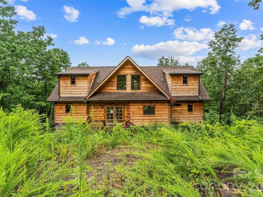 266 Potomac Falls Drive, Black Mountain, NC 28711.  MLS# CAR4404830, YatesRealty ID 45789. 