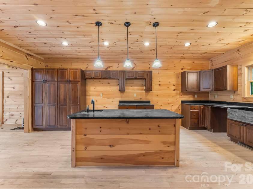266 Potomac Falls Drive, Black Mountain, NC 28711.  MLS# CAR4404830, YatesRealty ID 45789. 