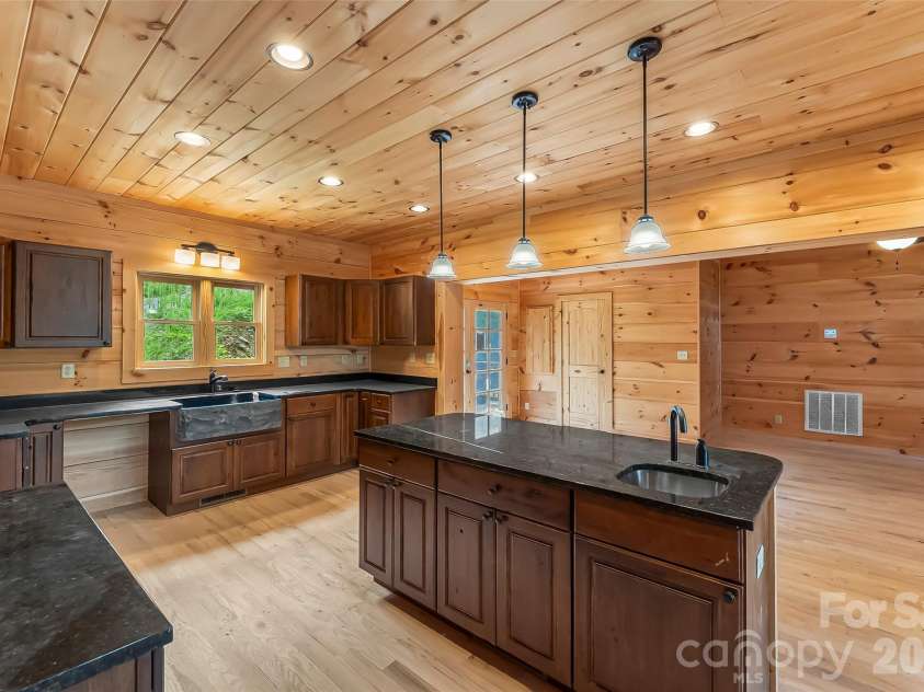 266 Potomac Falls Drive, Black Mountain, NC 28711.  MLS# CAR4404830, YatesRealty ID 45789. 