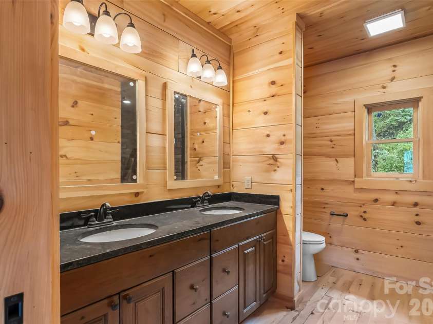 266 Potomac Falls Drive, Black Mountain, NC 28711.  MLS# CAR4404830, YatesRealty ID 45789. 