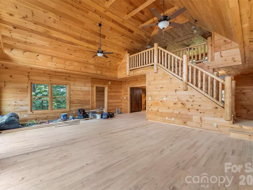 266 Potomac Falls Drive, Black Mountain, NC 28711.  MLS# CAR4404830, YatesRealty ID 45789. 
