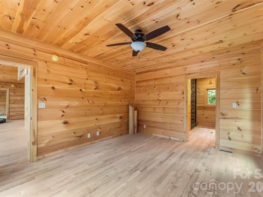 266 Potomac Falls Drive, Black Mountain, NC 28711.  MLS# CAR4404830, YatesRealty ID 45789. 