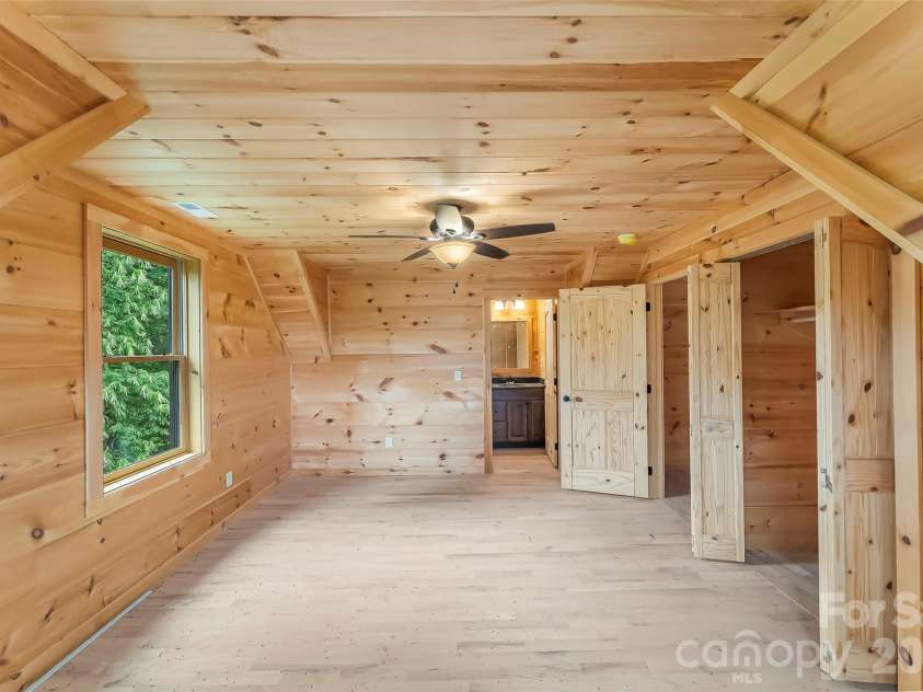 266 Potomac Falls Drive, Black Mountain, NC 28711.  MLS# CAR4404830, YatesRealty ID 45789. 
