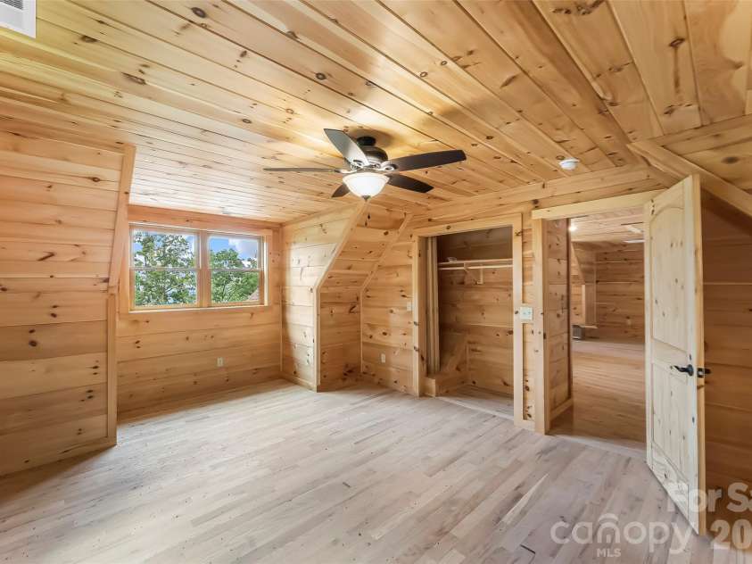 266 Potomac Falls Drive, Black Mountain, NC 28711.  MLS# CAR4404830, YatesRealty ID 45789. 