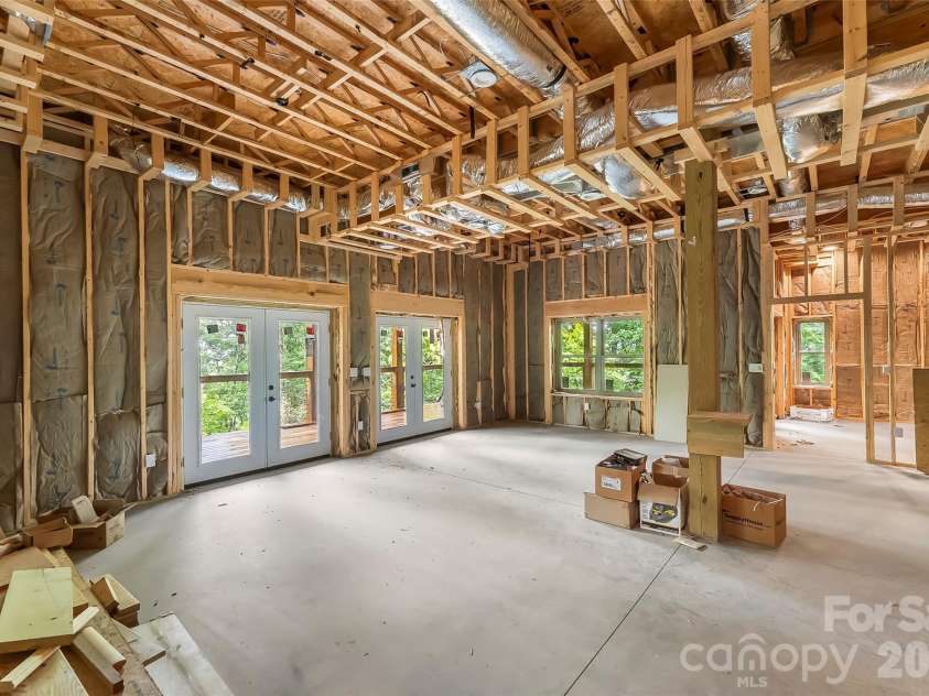 266 Potomac Falls Drive, Black Mountain, NC 28711.  MLS# CAR4404830, YatesRealty ID 45789. 