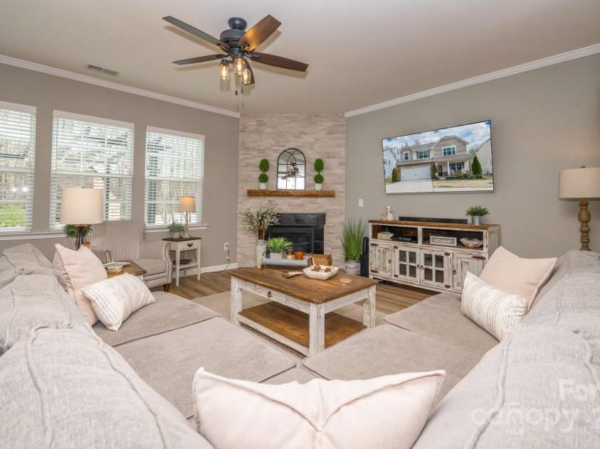 10694 Sapphire Trail, Davidson, NC 28036.  MLS# CAR4241838, YatesRealty ID 4579. 