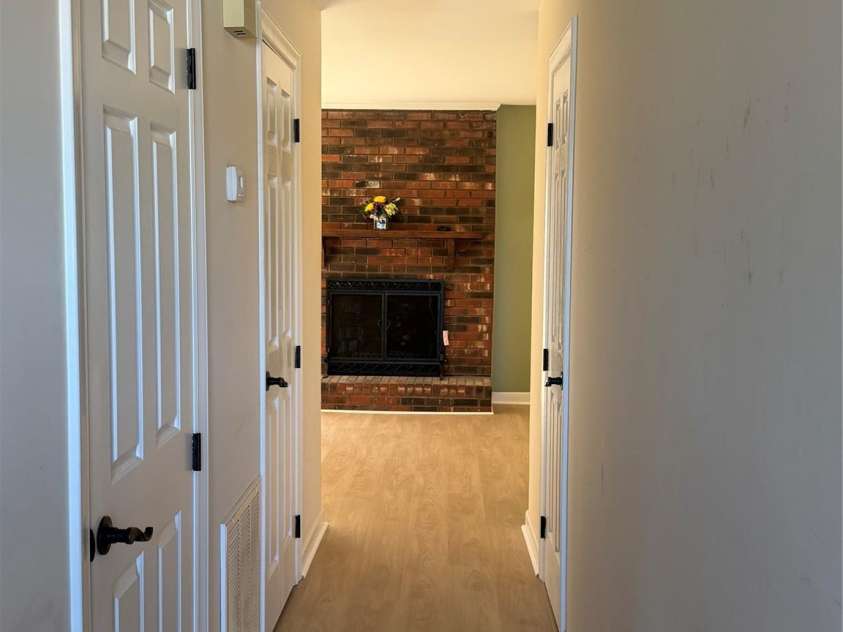 2705 Center Street, Hickory, NC 28601.  MLS# CAR4402144, YatesRealty ID 4579. 