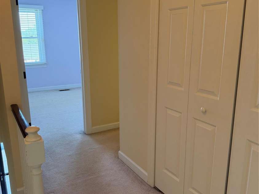 2705 Center Street, Hickory, NC 28601.  MLS# CAR4402144, YatesRealty ID 4579. 